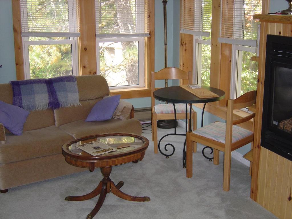 Sunny Rock Bed & Breakfast Minden Стая снимка