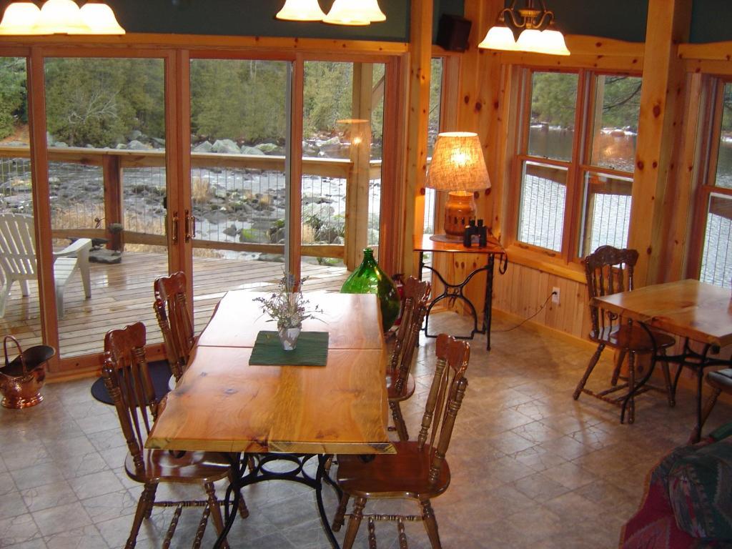 Sunny Rock Bed & Breakfast Minden Екстериор снимка